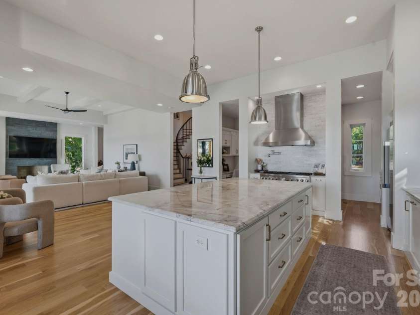 16525 Forest Home Road, Charlotte, NC 28278.  MLS# CAR4327010, YatesRealty ID 35891. 