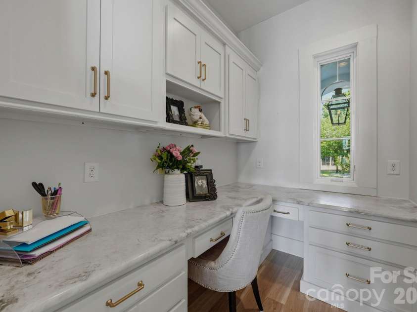 16525 Forest Home Road, Charlotte, NC 28278.  MLS# CAR4327010, YatesRealty ID 35891. 