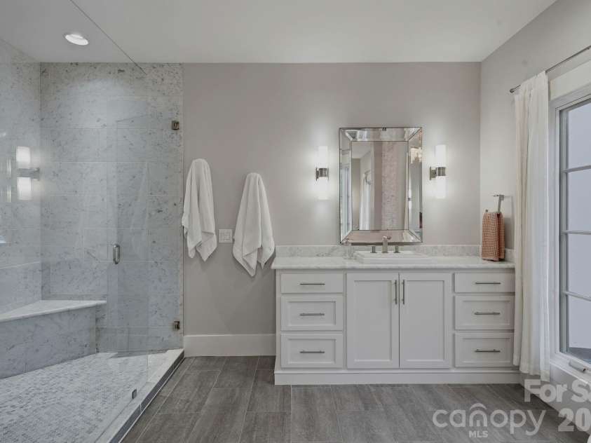 16525 Forest Home Road, Charlotte, NC 28278.  MLS# CAR4327010, YatesRealty ID 35891. 