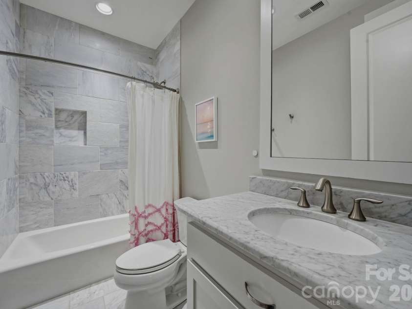 16525 Forest Home Road, Charlotte, NC 28278.  MLS# CAR4327010, YatesRealty ID 35891. 