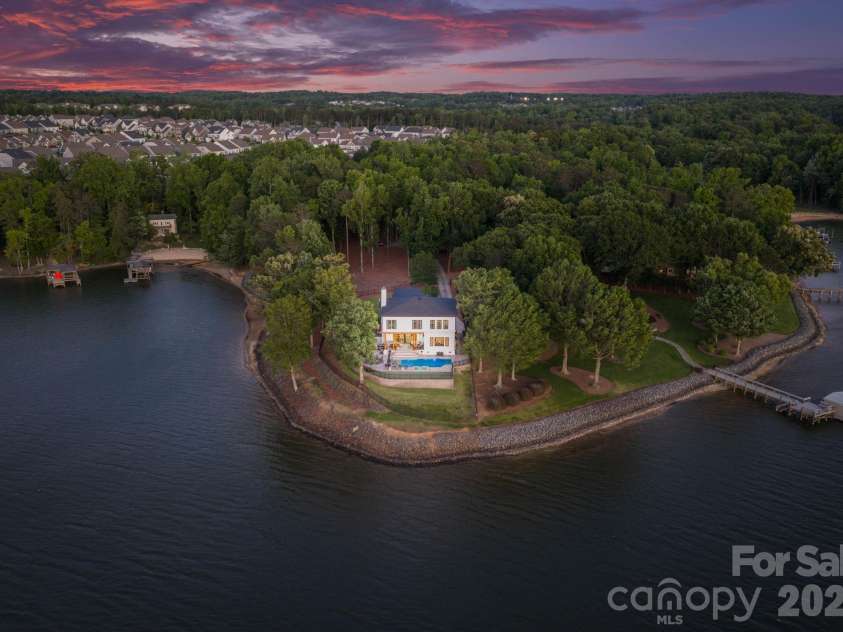 16525 Forest Home Road, Charlotte, NC 28278.  MLS# CAR4327010, YatesRealty ID 35891. 
