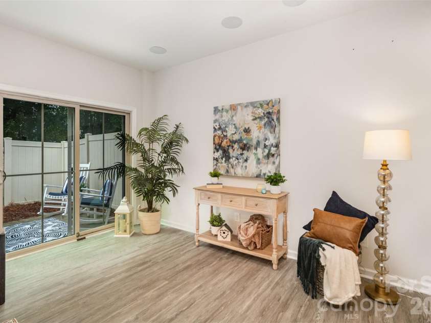 407 Park Meadows Drive, Matthews, NC 28104.  MLS# CAR4392240, YatesRealty ID 35893. 
