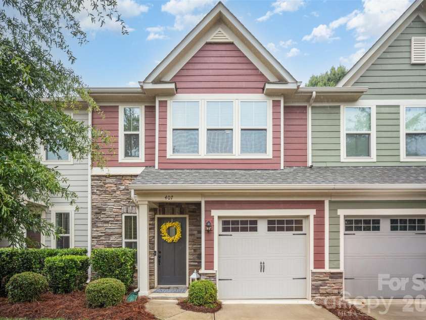 407 Park Meadows Drive, Matthews, NC 28104.  MLS# CAR4392240, YatesRealty ID 35893. 