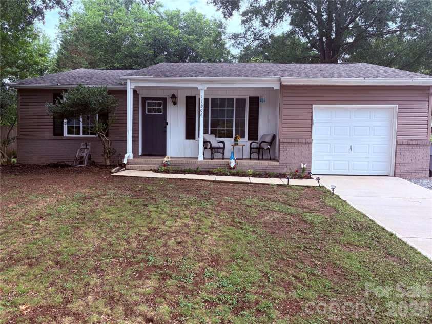 11806 Battery Place, Charlotte, NC 28273.  MLS# CAR4400361, YatesRealty ID 35894. 