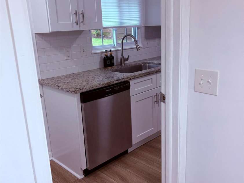 11806 Battery Place, Charlotte, NC 28273.  MLS# CAR4400361, YatesRealty ID 35894. 