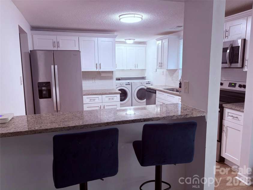 11806 Battery Place, Charlotte, NC 28273.  MLS# CAR4400361, YatesRealty ID 35894. 