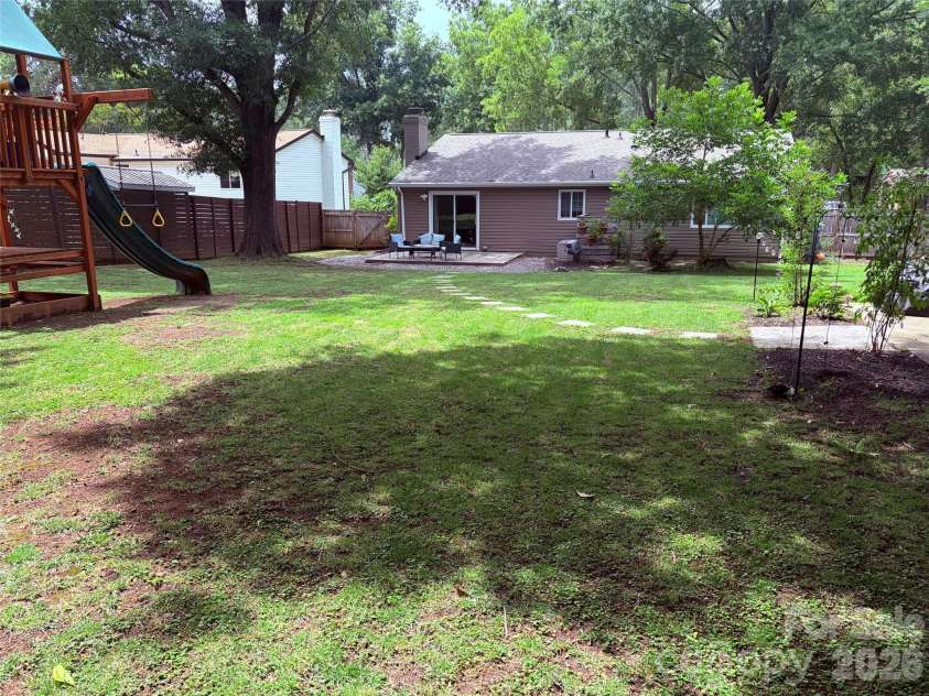 11806 Battery Place, Charlotte, NC 28273.  MLS# CAR4400361, YatesRealty ID 35894. 