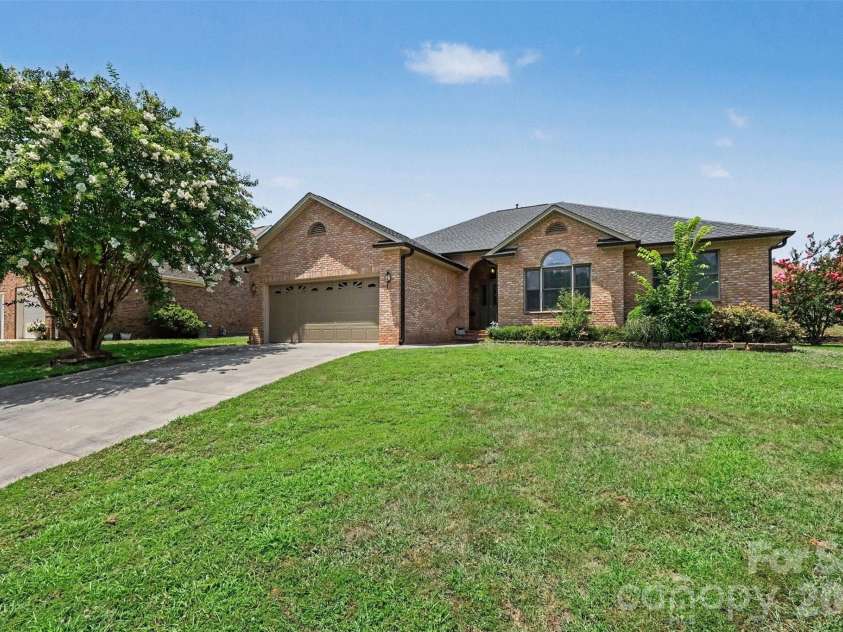 507 Birmingham Court, Rock Hill, SC 29732.  MLS# CAR4401115, YatesRealty ID 35897. 