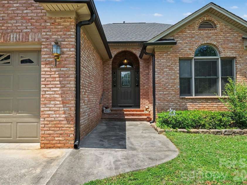 507 Birmingham Court, Rock Hill, SC 29732.  MLS# CAR4401115, YatesRealty ID 35897. 