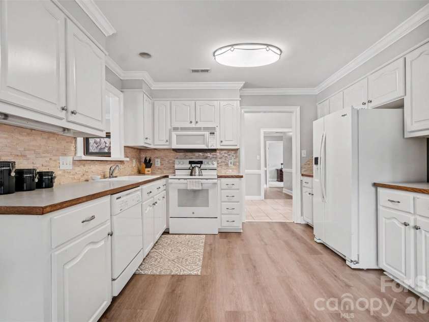 507 Birmingham Court, Rock Hill, SC 29732.  MLS# CAR4401115, YatesRealty ID 35897. 