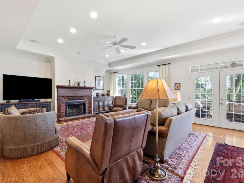 19 Thornapple Drive, Hendersonville, NC 28739.  MLS# CAR4398445, YatesRealty ID 35898. 