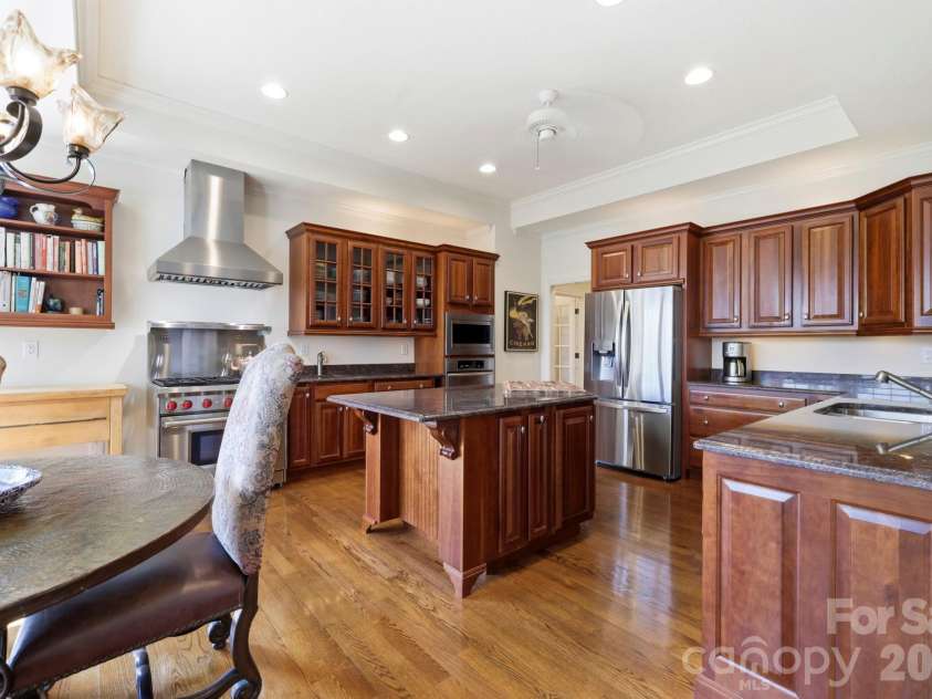 19 Thornapple Drive, Hendersonville, NC 28739.  MLS# CAR4398445, YatesRealty ID 35898. 