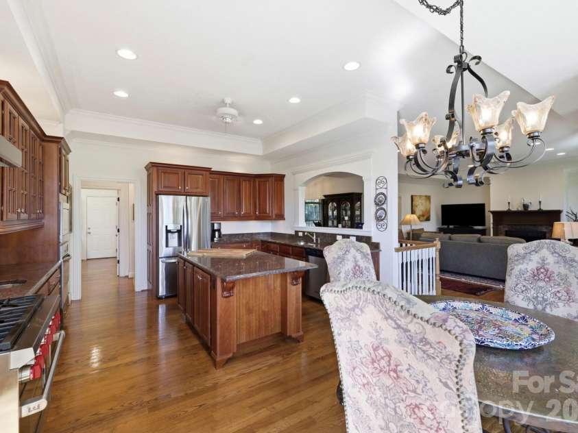 19 Thornapple Drive, Hendersonville, NC 28739.  MLS# CAR4398445, YatesRealty ID 35898. 