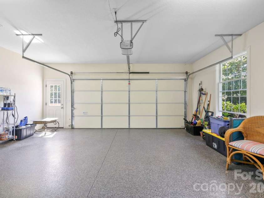 19 Thornapple Drive, Hendersonville, NC 28739.  MLS# CAR4398445, YatesRealty ID 35898. 