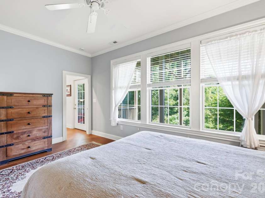 19 Thornapple Drive, Hendersonville, NC 28739.  MLS# CAR4398445, YatesRealty ID 35898. 
