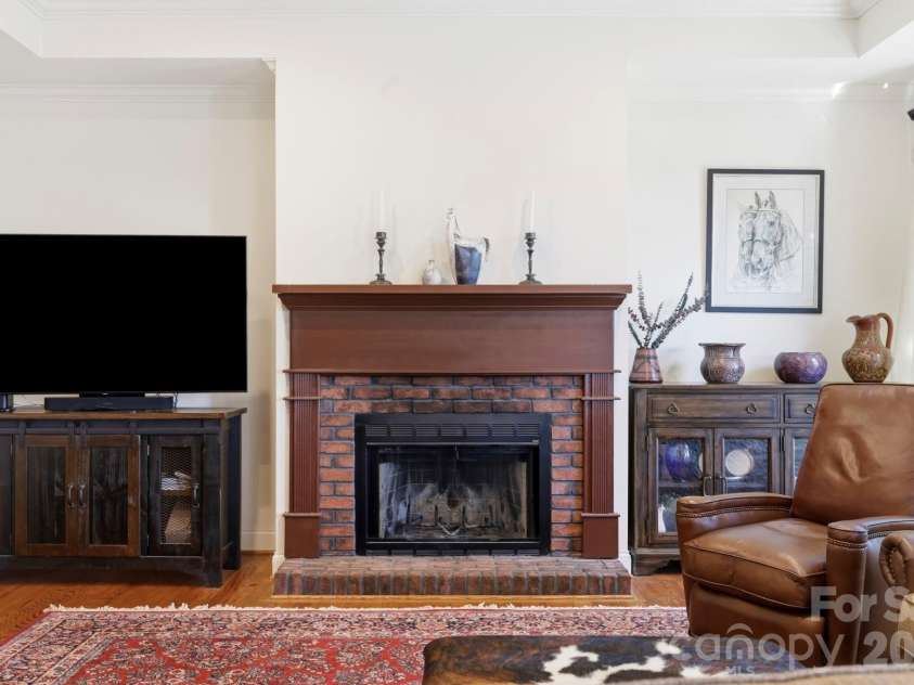 19 Thornapple Drive, Hendersonville, NC 28739.  MLS# CAR4398445, YatesRealty ID 35898. 