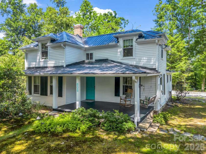 808 Montreat Road, Black Mountain, NC 28711.  MLS# CAR4398814, YatesRealty ID 35899. 