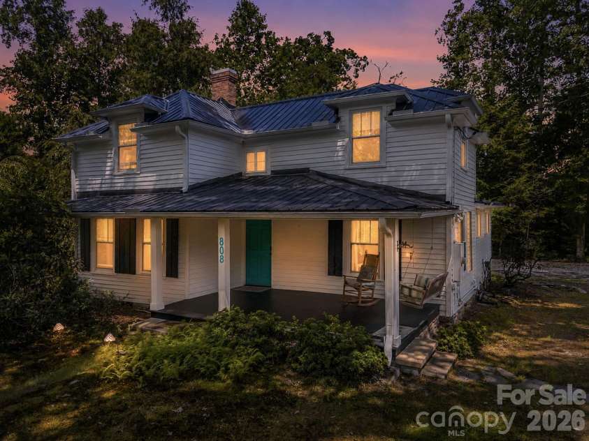 808 Montreat Road, Black Mountain, NC 28711.  MLS# CAR4398814, YatesRealty ID 35899. 