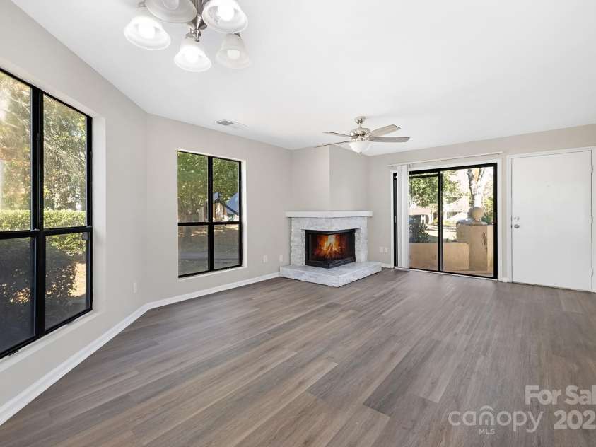 8212 Cedar Glen Drive, Charlotte, NC 28212.  MLS# CAR4322031, YatesRealty ID 359. 