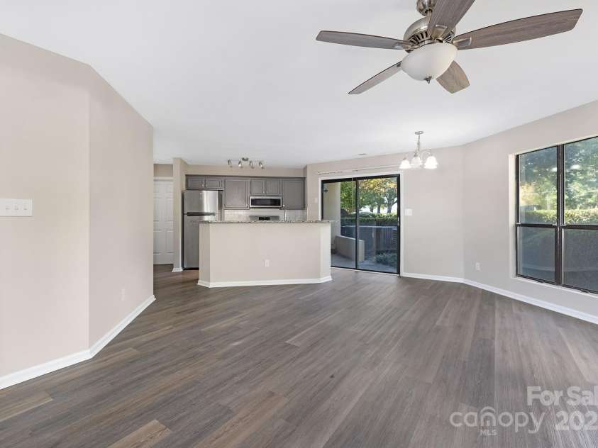 8212 Cedar Glen Drive, Charlotte, NC 28212.  MLS# CAR4322031, YatesRealty ID 359. 