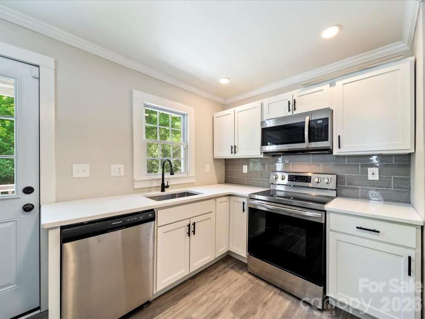 83 Woodsdale Place, Concord, NC 28025.  MLS# CAR4337022, YatesRealty ID 3590. 