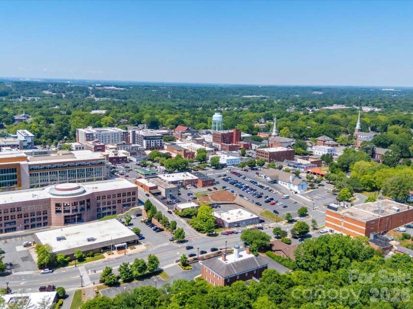 83 Woodsdale Place, Concord, NC 28025.  MLS# CAR4337022, YatesRealty ID 3590. Downtown Concord