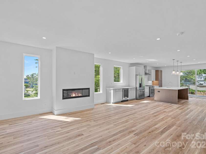 209 & 211 Keswick Avenue, Charlotte, NC 28206.  MLS# CAR4304868, YatesRealty ID 35900. 