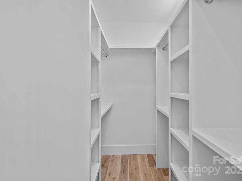 209 & 211 Keswick Avenue, Charlotte, NC 28206.  MLS# CAR4304868, YatesRealty ID 35900. 