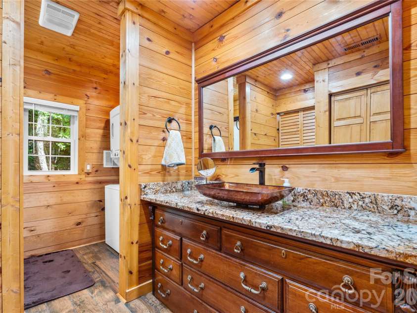 180 Longview Road, Newland, NC 28657.  MLS# CAR4397948, YatesRealty ID 35901. 