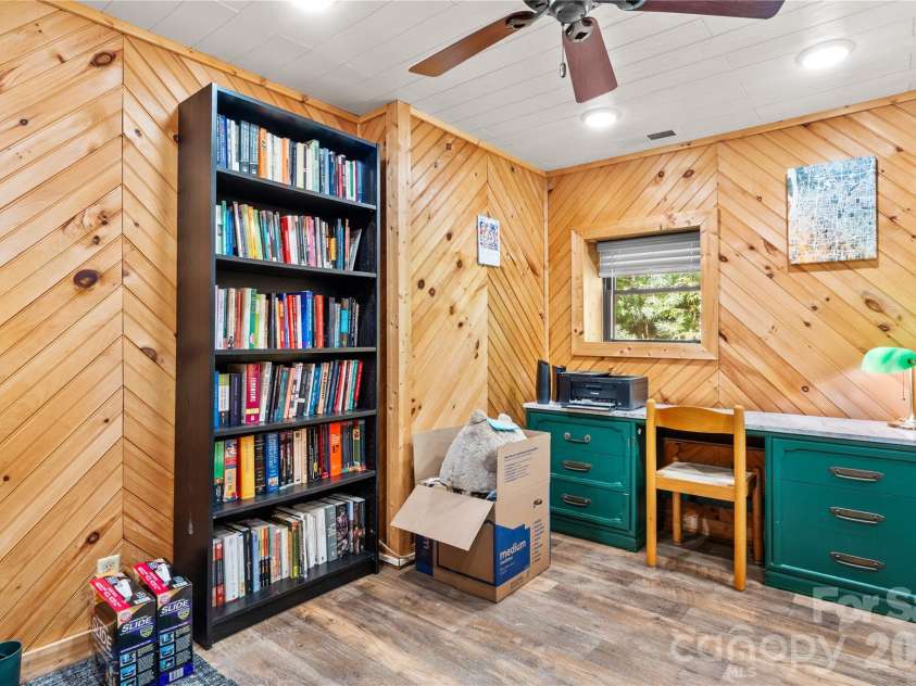 180 Longview Road, Newland, NC 28657.  MLS# CAR4397948, YatesRealty ID 35901. 