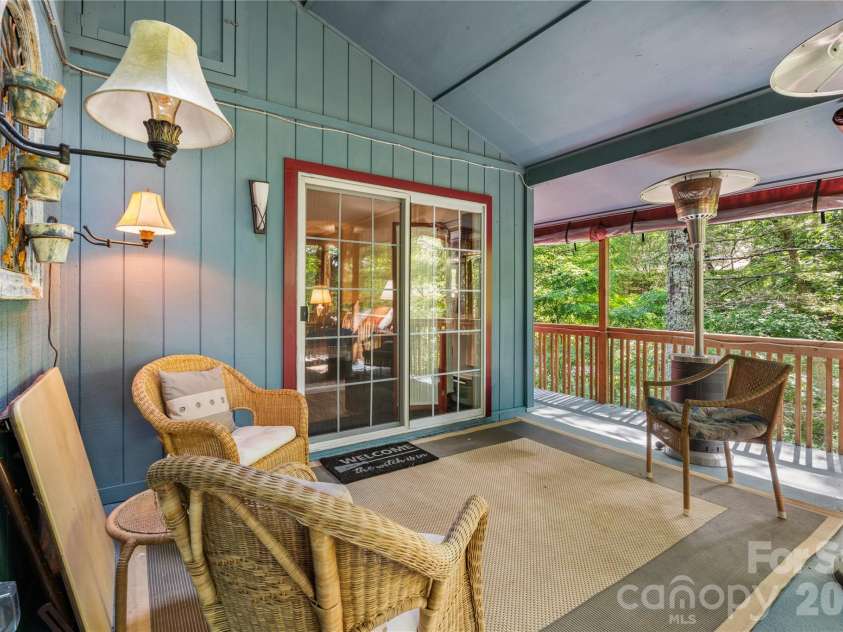 180 Longview Road, Newland, NC 28657.  MLS# CAR4397948, YatesRealty ID 35901. 
