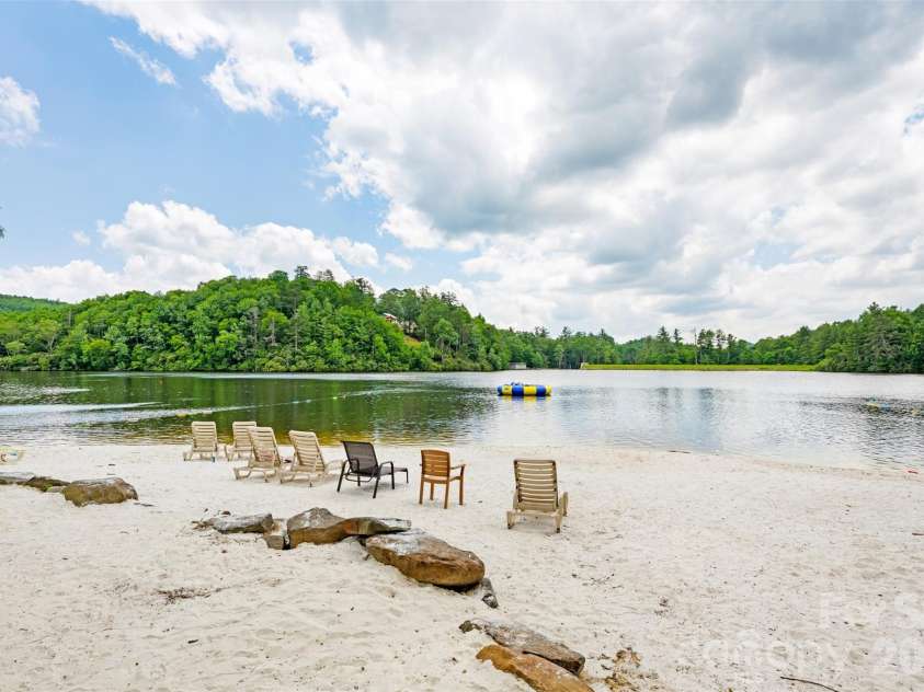 180 Longview Road, Newland, NC 28657.  MLS# CAR4397948, YatesRealty ID 35901. 