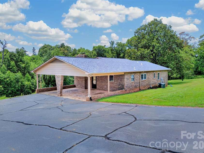 5882 Harmony Grove Road, Nebo, NC 28761.  MLS# CAR4399136, YatesRealty ID 35902. 