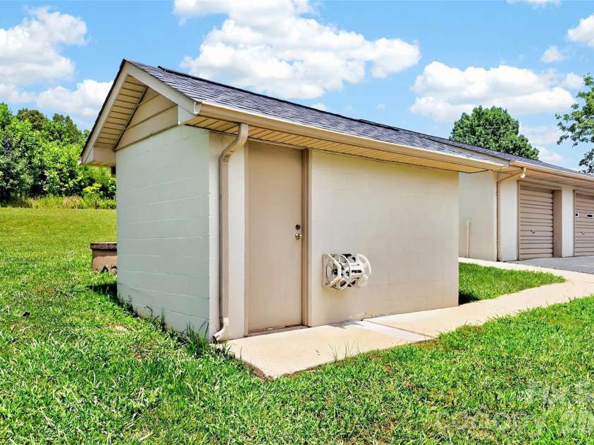 5882 Harmony Grove Road, Nebo, NC 28761.  MLS# CAR4399136, YatesRealty ID 35902. 