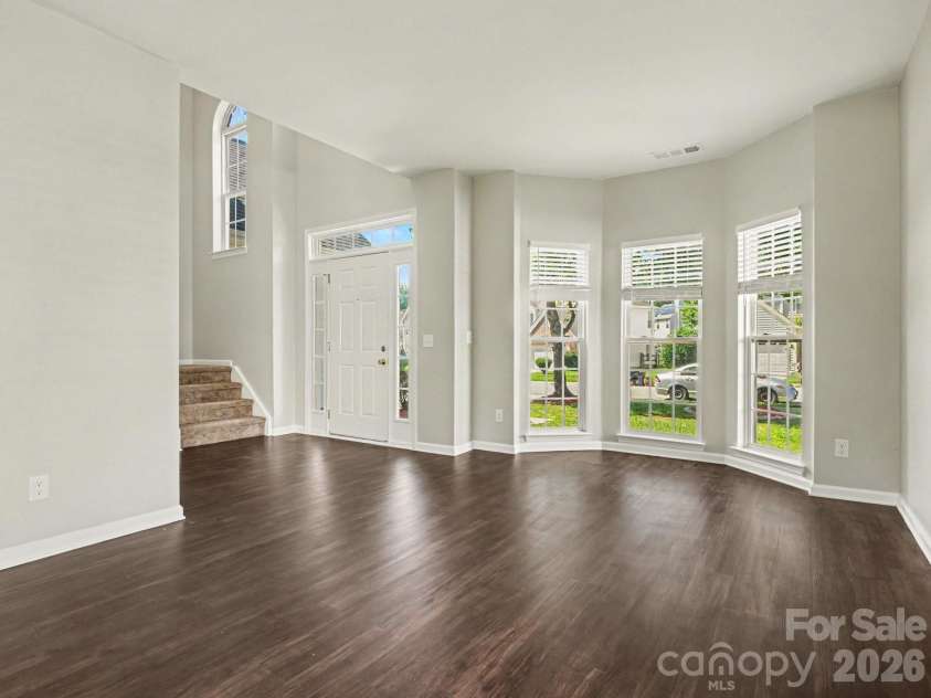 5142 Bentgrass Run Drive, Charlotte, NC 28269.  MLS# CAR4381272, YatesRealty ID 35904. 