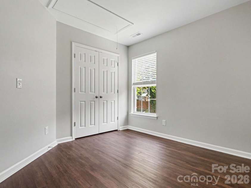 5142 Bentgrass Run Drive, Charlotte, NC 28269.  MLS# CAR4381272, YatesRealty ID 35904. 