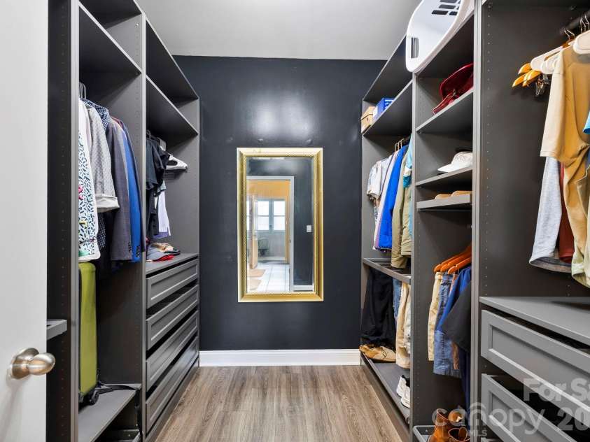 48 Thornberry Road, Hendersonville, NC 28792.  MLS# CAR4390884, YatesRealty ID 35905. Primary custom closet