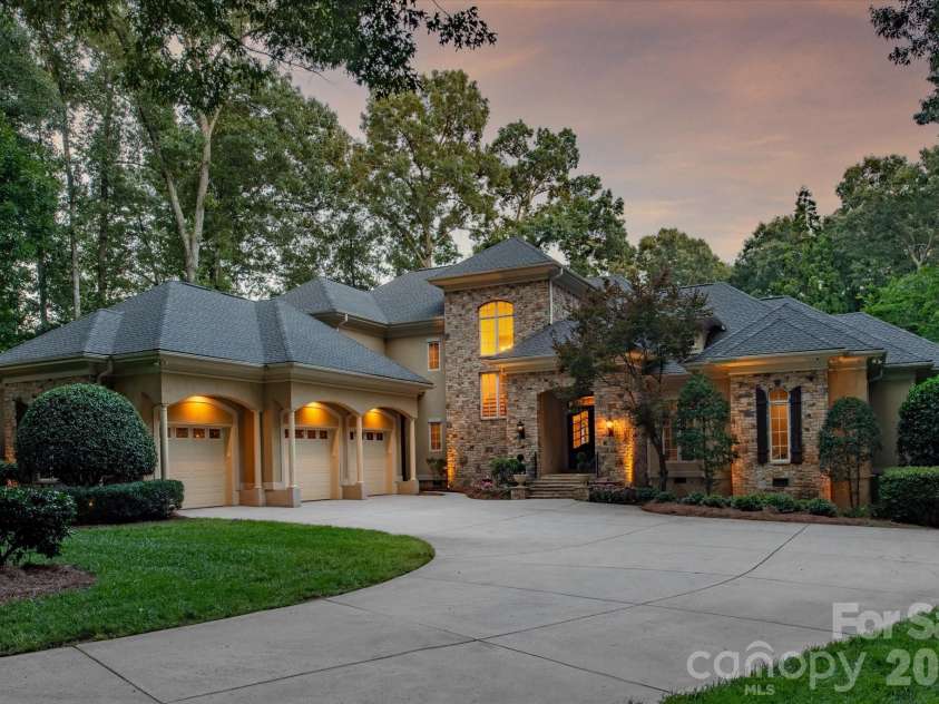 9117 Yellow Pine Court, Waxhaw, NC 28173.  MLS# CAR4400732, YatesRealty ID 35906. 