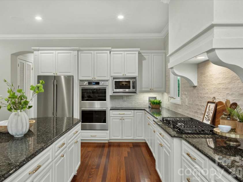 9117 Yellow Pine Court, Waxhaw, NC 28173.  MLS# CAR4400732, YatesRealty ID 35906. 