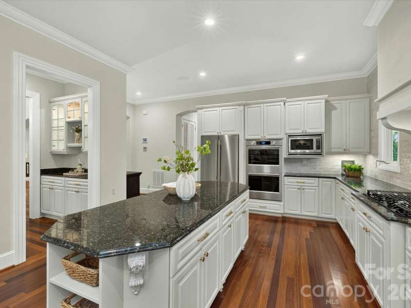 9117 Yellow Pine Court, Waxhaw, NC 28173.  MLS# CAR4400732, YatesRealty ID 35906. 