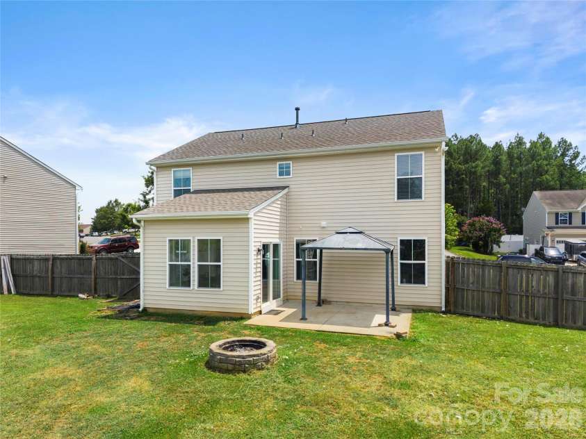 3017 Rhododendron Place, Clover, SC 29710.  MLS# CAR4394093, YatesRealty ID 35907. 