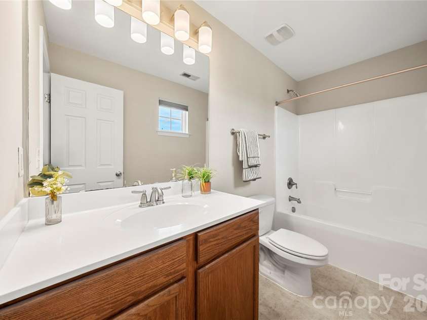 3017 Rhododendron Place, Clover, SC 29710.  MLS# CAR4394093, YatesRealty ID 35907. Primary bathroom