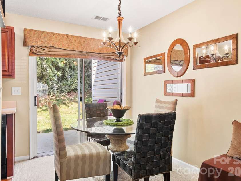 11549 Retriever Way, Charlotte, NC 28269.  MLS# CAR4401598, YatesRealty ID 35908. 