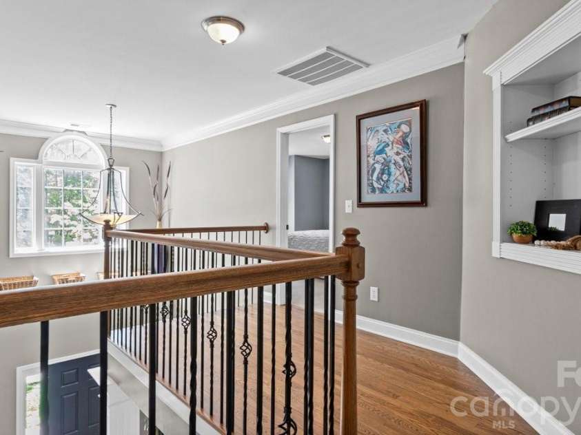 10209 Treetop Lane, Cornelius, NC 28031.  MLS# CAR4387634, YatesRealty ID 35909. 