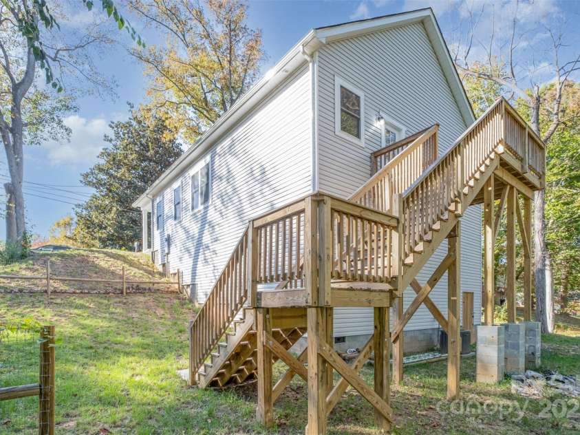 1006 B Street, Kannapolis, NC 28081.  MLS# CAR4226290, YatesRealty ID 3591. 