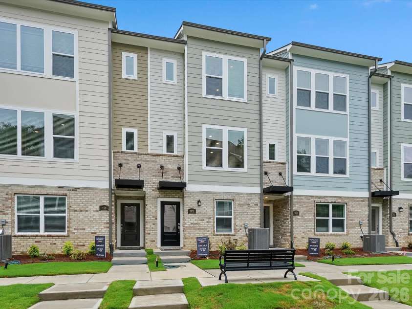 1132 Bismuth Lane, Charlotte, NC 28211.  MLS# CAR4352491, YatesRealty ID 3591. 