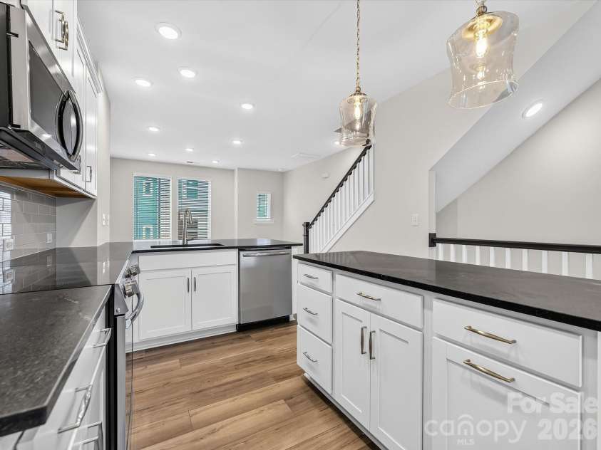 1132 Bismuth Lane, Charlotte, NC 28211.  MLS# CAR4352491, YatesRealty ID 3591. 
