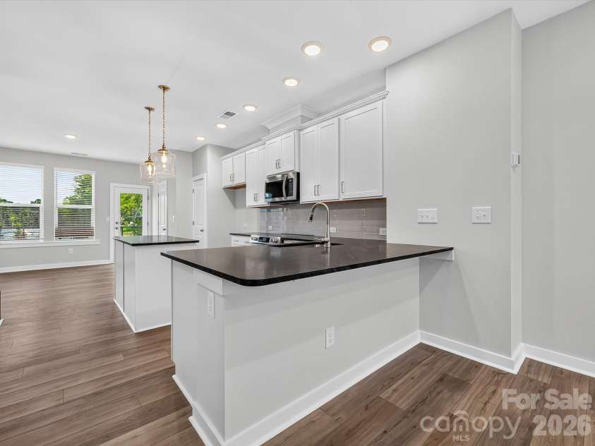 1132 Bismuth Lane, Charlotte, NC 28211.  MLS# CAR4352491, YatesRealty ID 3591. 