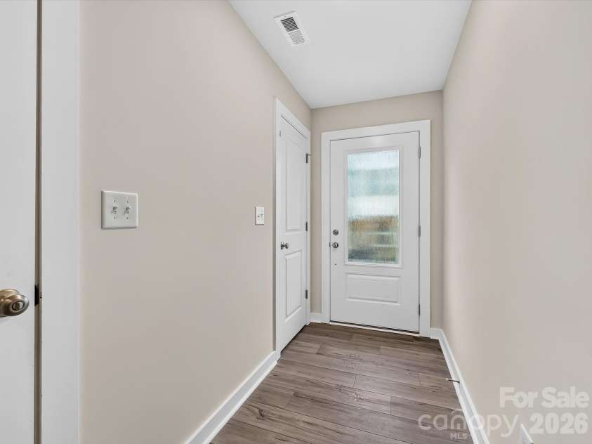 1132 Bismuth Lane, Charlotte, NC 28211.  MLS# CAR4352491, YatesRealty ID 3591. 