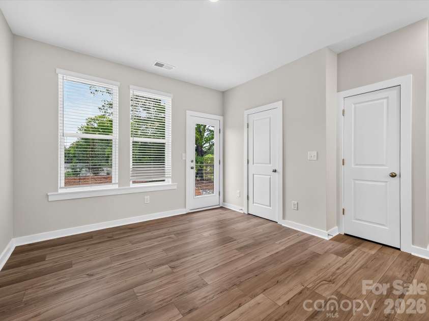 1132 Bismuth Lane, Charlotte, NC 28211.  MLS# CAR4352491, YatesRealty ID 3591. 